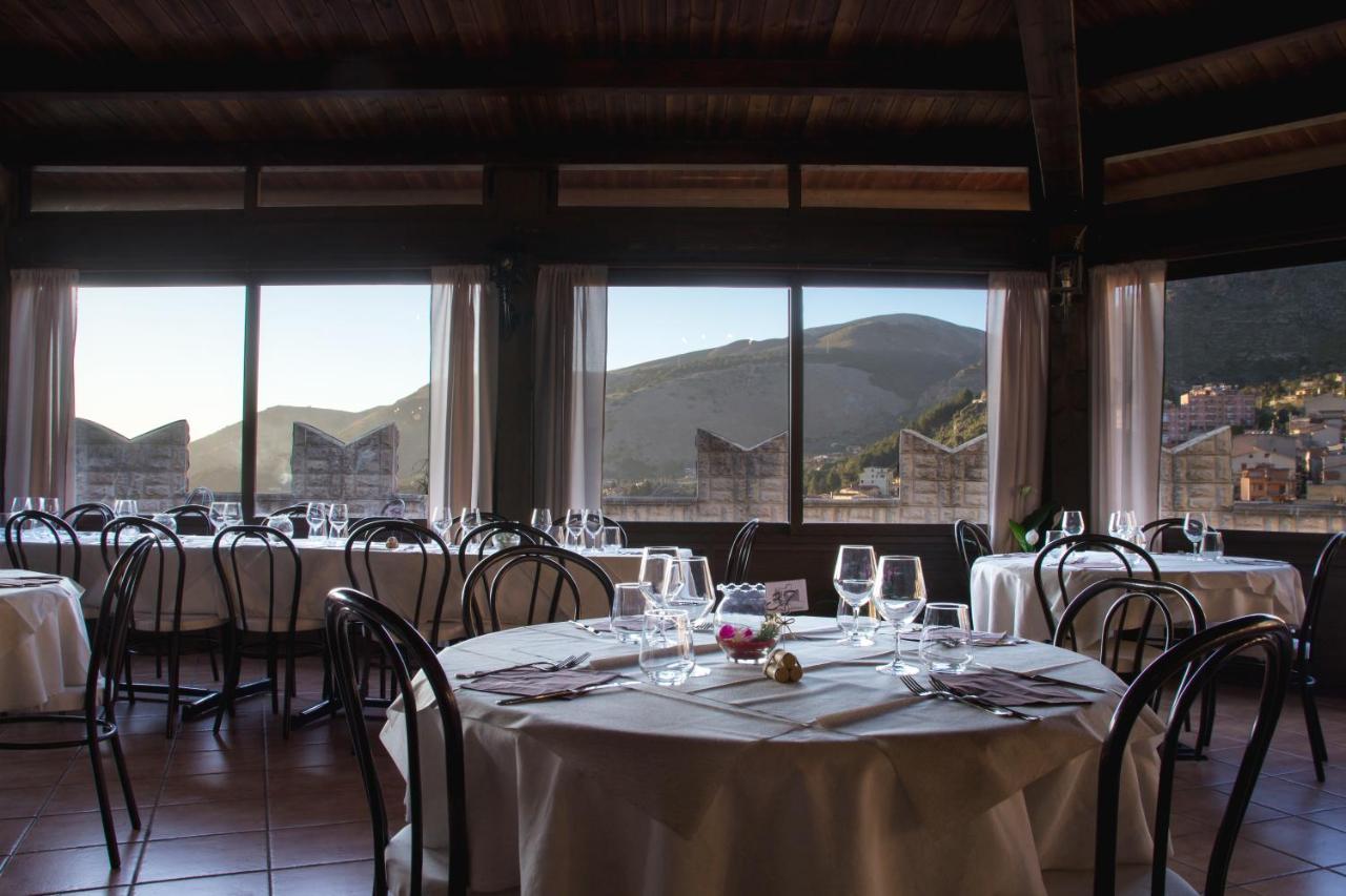 Hotel Castello Di Giuliano Montelepre Buitenkant foto